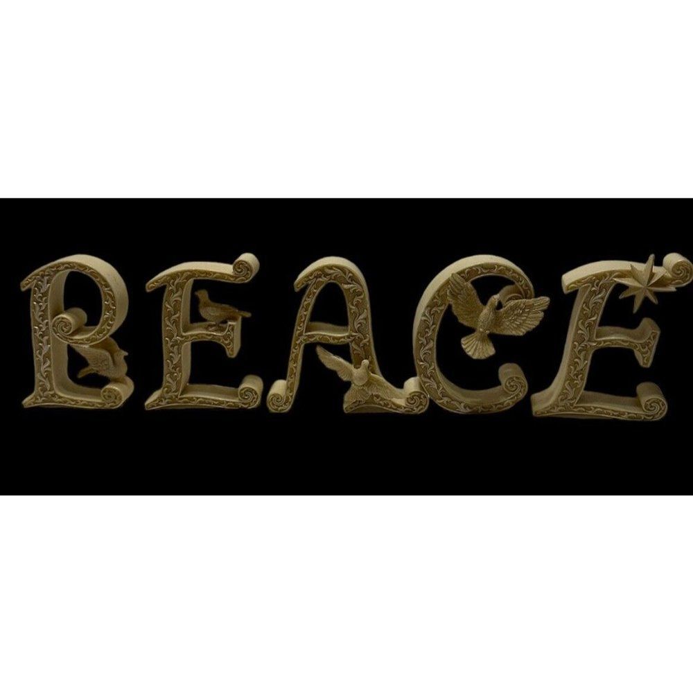 Vtg  PEACE  Shelf Mantle Standing Resin Doves Birds letters Christmas Spell out